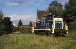 261 738 bedient einige Werksanschlsse im Ortsgebiet von Ratingen Lintorf, 06.09.1985.