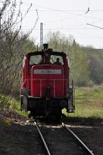Schienen putzen, auffrischen Ortskenntnis, Fahrwegsprfung - egal 362 900 hat sich weit raus gewagt auf dem alten Ausziehgleis von der Bahnsteiggruppe des Bf Stralsund am 26.04.2010