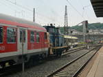 363 143 rangiert mit einem N-Wagenzug,am 1.7. um 15:13 Uhr, aus dem Ulmer HBF in Richtung Abstellanlage. Der Zug kam zuvor mit einer 111 als Regionalbahn aus Stuttgart.