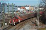 363 815-2 zieht zur Vormittagszeit des 08.02.08 FZT 56094 von Aalen nach Unterkochen, aufgenommen beim Verlassen des Aalener Bahnhofs.