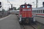 MÜNSTER, 14.09.2011, 363 720-4 im Münsteraner Hauptbahnhof, dahinter IC 2217 nach Dortmund Hbf