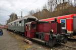 Eisenbahnfreunde Treysa Köf2 323 582-7 mit Pendelzug am 24.03.18 beim Lokschuppenfest in Treysa 