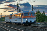 Der MAN Schienenbus 027-7 fährt am späteren Abend mit einer Sonderfahrt von Hamburg her kommend in Maschen vorüber.Bild vom 15.5.2016