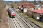 611 050 und ein weiterer Wagen der BR 611 kurz vor den Hp Friedrichshafen Flughafen, wo ich von Kehlen aus zu Fu hingelangt war, 25.03.10