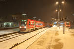 612 981 als RE 3433 von Nürnberg nach Hof im Schneegestöber beim Halt in Marktredwitz, 09.12.2017