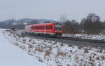 Beginnender Schneefall bei Dölau kurz vor Hof am 01.2.2019 als der Regioswinger 612 155 den Fotostandort passierte.