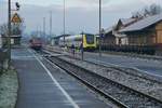 Der von Tübingen kommende 612 019 fährt am 08.02.2021 in den Bahnhof von Mengen und wird als IRE 6A / IRE 3251 nach Aulendorf weiterfahren.