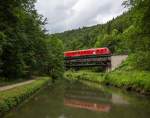 Ein 612 Richtung Neuhaus überquert die Pegnitz bei Rupprechtstegen (12.06.2014)