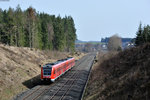 RE3429 von Nürnberg nach Hof Hbf im Einschnitt zwischen Marktleuthen und Niederlamitz Süd, 02.04.2016