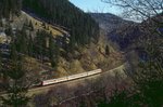 Ein unbekannter 614 bei Gehlberg, Strecke Suhl - Arnstadt, 10.03.1995, E3984.