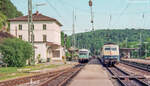 Beim Aufräumen bin ich auf ein paar alte Bilder aus Eichstätt gestoßen, deren Negativ-Scans ich gerne hier präsentiere: Anschluss in Eichstätt Bahnhof am 10.8.96: Links steht 628 243 für die Fahrt zum Stadtbahnhof bereit und rechts 111 214 mit einem RE nach Nürnberg.