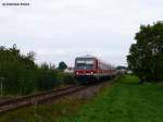 928 678 mit der RB 27162 nach Mhldorf (Obb) zwischen Heiligenstatt und Tling, 08.09.2010