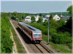 DB 628 488 dieselt am 24.04.2011 als umgeleiteter RE Trier - Luxemburg ber die Ost/West Verbindungsstrecke durch Moutfort.