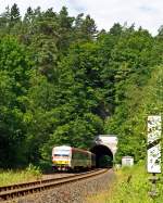 Diesel-Triebzug 628 677-7 / 928 677-4 Daadetalbahn der Westerwaldbahn (WEBA) hat am 03.07.2012 gerade den Alsdorfertunnel verlassen.