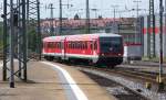 Im Dschungel der Masten des Hauptbahnhofes in Saarbrcken ist es fast unmglich einen Zug im Ganzen auf´s Photo zu bekommen.