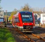 640 013 ein LINT 27 der DreiLänderBahn als RB 93 (Rothaarbahn) kommt von Bad Berleburg (über die KBS 443) hier beim Bü km 10,4 am 04.05.2013 bzw.