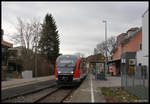 DB 642100 steht am 21.3.2017 um 09.02 Uhr abfahrbereit nach Türkheim im Endbahnhof Bad Wörishofen.