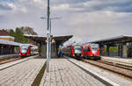 Links der 642 519, in der Mitte 642 007 mit 642 103 und rechts 643 012, am 19.4.2017 in Landau (Pfalz) Hbf.