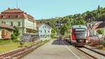 Als 642 588 am 25.6.06 im Stadtbahnhof stand, lagen die einst umfangreichen Gleise noch, waren aber schon größtenteils  abgeklemmt .