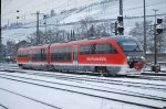 Triebzug der BR 642 fhrt in den Wrzburger Hauptbahnhof ein.