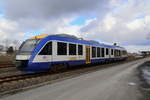 Ein Desiro BR 642 des Harz-Elbe-Express (HEX) hat, aus Halle/S.