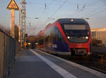 Die Euregiobahn (RB20) kommt aus Stolberg-Rheinland-Hbf nach Düren und kamm die Kohlscheider-Rampe hoch aus Richtung Herzogenrath und hilt in Kohlscheid und fährt in Richtung