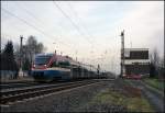 Zwei 648er der Prignitzer Eisenbahn (PEG) sind bei Dortmund-Derne als RB51  WESTMNSTERLAND-Bahn  nach Dortmund Hbf untergwes. (01.12.2008)
