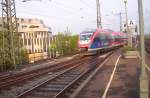 Am 03.05.2005 fhrt in der Abendstimmung ein 643 der  Euregiobahn-Aachen  in den Aachener Hbd ein.