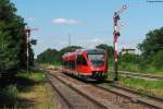 643 003-6  Knöringen  verlässt als RB 28124 den Bahnhof Winden nach Bad Bergzabern. Das Bild entstand legal vom Bahnsteigende. Aufgenommen am 17.06.2012.