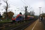 Die Euregiobahn (RB20) kommt aus Langerwehe-Stolberg-Altstadt nach Heerlen(NL) aus Richtung Aachen-West,Laurensberg,Richterich und hilt in Kohlscheid und fährt in Richtung Herzogenrath.