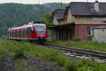 Enttuschung beim Fotografen, als am 14.06.2020 statt einer „218er“ mit Doppelstockwagen 644 025 als RE 22346  Radexpress Donautal  von Ulm nach Donaueschingen am ehemaligen Bahnhof