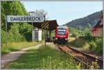 648 115 legt am Morgen des 8.6.2007 als RB52  Volmetalbahn  von Dortmund nach Ldenscheid in Dahlerbrck einen Zwischenhalt ein.