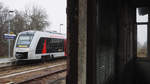 648 405 fährt als RB 50 (80464) von Dessau nach Aschersleben in den Bahnhof Dessau-Mosigkau ein. Nach der Modernisierung wird das alte Bahnhofsgebäude nicht mehr für die Schranken besetzt und steht ziemlich leer. Dadurch wird der Blick auf die Signale am anderen Ende ermöglicht.

Dessau, der 05.02.2021