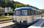 Ein historische Leichtverbrennungstriebwagen LVT VT798 von 1956 der Wisentatalbahn, fuhr von Schleiz West – Schönberg - Zeulenroda - Triebes - Weida - Gera - Altenburg in die Altenburger Brauerei und zurück. Sonderzug macht in Zeulenroda halt. Foto 05.05.2018