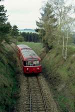 795 240 + 995 019 auf Sonderfaahrt des DDM im Einschnitt zwischen Mschlitz und Oschitz.