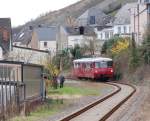 772 141-8 & 772 140-0, Traben-Trarbach - Bullay, haben gerade den Bahnhof Reil in Richtung Bullay verlassen.