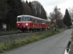 Auf der Fahrt von Pfullendorf nach Aulendorf wurden der MAN-Triebwagen VT 8 und VS 14 der SAB am Einfahrsignal von Altshausen fotografiert. Am Bahnhof von Altshausen hat der Sonderzug die KBS 754 verlassen, um den letzten Teil seiner Fahrt auf der KBS 766 fortzusetzen (16.11.2014).