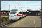 605 020  Christiane  steht als zweiter Zugteil des InterCity 1846 in Bahnhof Hamm (Westf) und wartet auf die Weiterfahrt nach Kln.