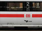 Ab Fahrplanwechsel 9.12.2007 wird der ICE-TD auf der Vogelfluglinie nach Dnemark fahren (anstelle der dnischen  Gumminasen  IC 3). Deshalb tragen diese Wagen der BR 605 sowohl das DB- als auch das (in corporation with) DSB-Logo; Dresden Hbf.,08.12.2007
