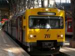 Diese VT2 Einheit wartet im Frankfurter Hauptbahnhof auf ihre Abfahrgenehmigung.