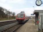 Doppel 610er aus Neustadt/WN und Schwandorf fhrt am 28.02.11 soeben nach Halt in Etzelwang Richtung Nrnberg. 