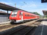 611 524-0 steht als RE nach Ulm Hbf im Bahnhof Donaueschingen 1.8.07