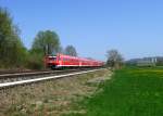 IRE 3106 (Ulm Hbf-Basel Bad Bf) gebildet aus zwei Garnituren der BR 611 zwischen Ravensburg und Oberzell. (24.April 2010)