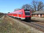 612 159 + 612 088 (führendes Fahrzeug) am 04.04.2018 bei der Ausfahrt aus den Bahnhof Kaufering.