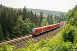 612 167 am 19.05.2018 auf der Schiefen Ebene in Richtung Marktschorgast.

Hersteller: Bombardier
Fabriknr.: 24143
Baujahr: 2003
Abnahmedatum: 09.04.2003
Erst-Bw: Hof
Umbeheimatungen: Dresden
Heimat-Bw. z.Z.d. Aufnahme: Hof
Eigentümer z.z.d. Aufnahme: DB Regio AG
ursprüngl. Fahrzeugnr.: 612 167-8
Betreibernr. z.Z.d. Aufnahme: 612 167
UIC-Nr.: 95 80 0612 167-7 D-DB
EBA-Nr.: EBA 97S04Q 167