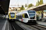 Bahnhof Impressionen Schaffhausen vom 17. August 2018.
Auf die Abfahrt
nach Basel Badischer Bahnhof wartend 612 620
nach Erzingen wartend RABe 520 774-5
Foto: Walter Ruetsch 