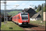Nach kurzem Halt fährt hier der DB  612170-1 weiter nach Hof und verläßt am 23.4.2005 den ehemaligen DDR Grenzbahnhof Probstzella.