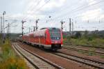 Br 612 605 und ein weiterer Br 612 passierten am 22.08.09 als RE nach Dresden Hbf die Signalgruppe des Chemnitzer Hbf.