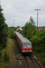 Am 15.06.2008 wurden die  Prager  wegen bauarbeiten auf tschechischer Seite des Laufes mal wieder durch 614er ersetzt, hier ist der 614 010 als RE 452  Jan Hus  bei der Durchfahrt durch Hiltersdorf zu sehen.