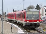 628 438 am 21.12.17 bei der Einfahrt in den Bahnhof Mühldorf.